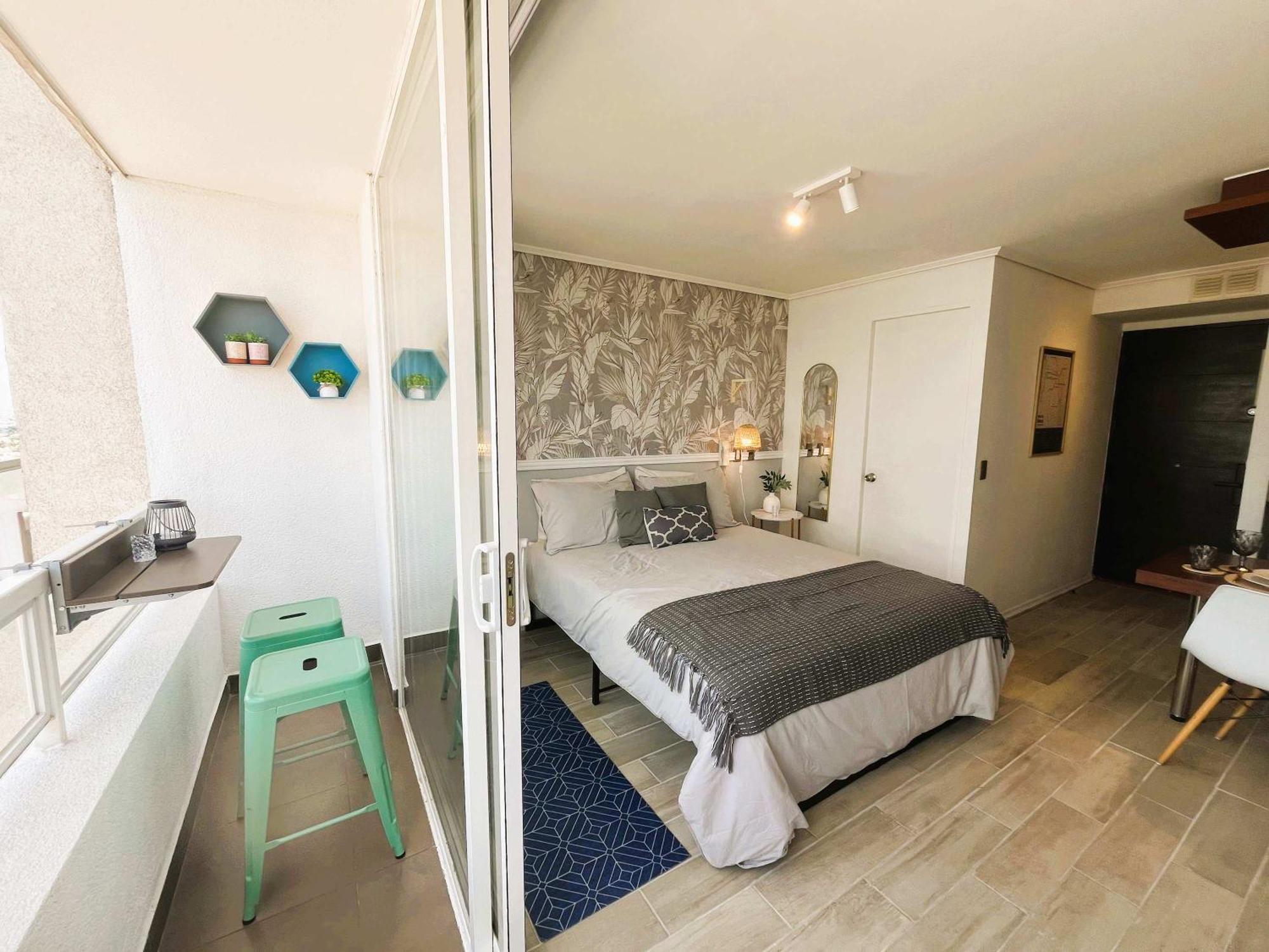 Hom I Estudio Con Terraza Vista A La Ciudad-santiago * Santiago